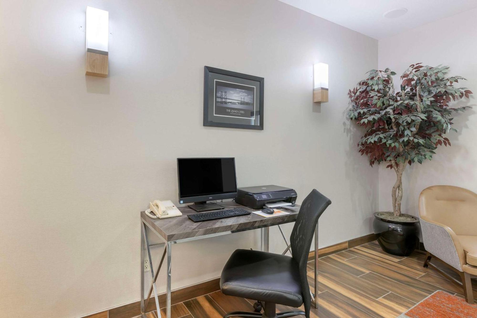 Comfort Inn & Suites Davenport - Quad Cities מראה חיצוני תמונה