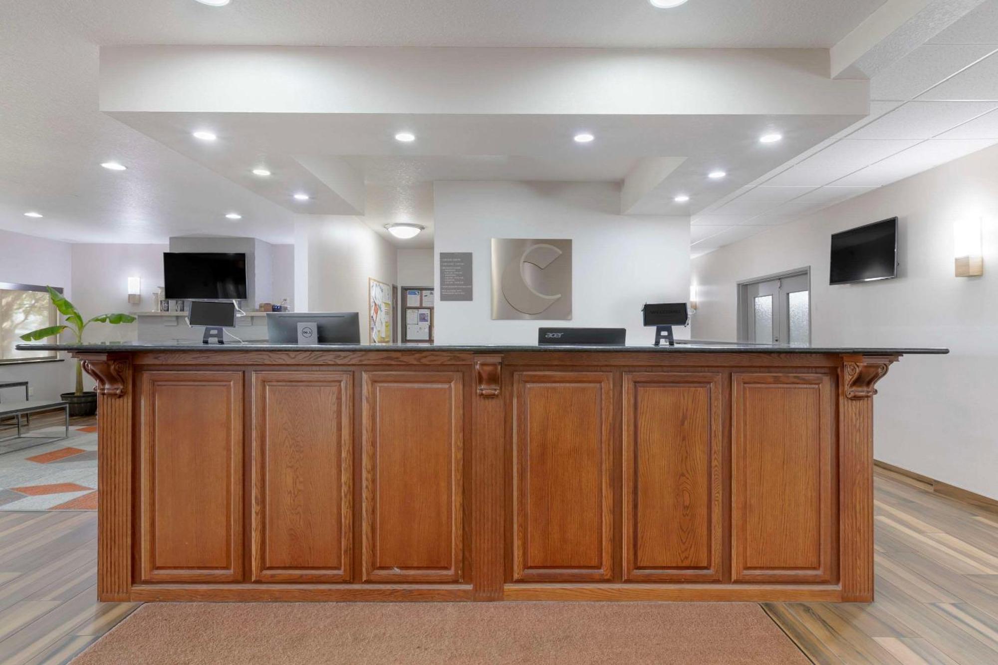 Comfort Inn & Suites Davenport - Quad Cities מראה חיצוני תמונה