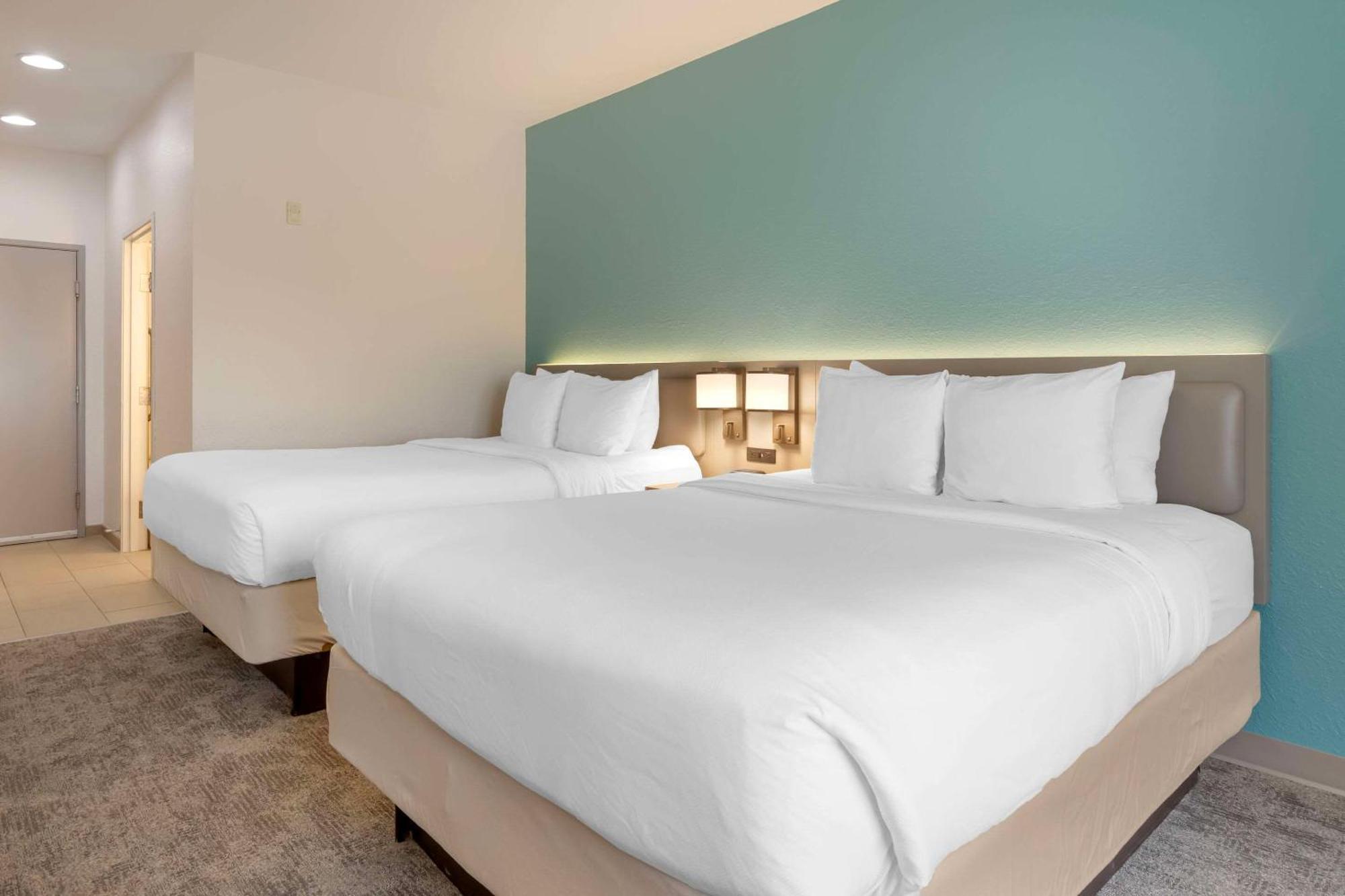 Comfort Inn & Suites Davenport - Quad Cities מראה חיצוני תמונה