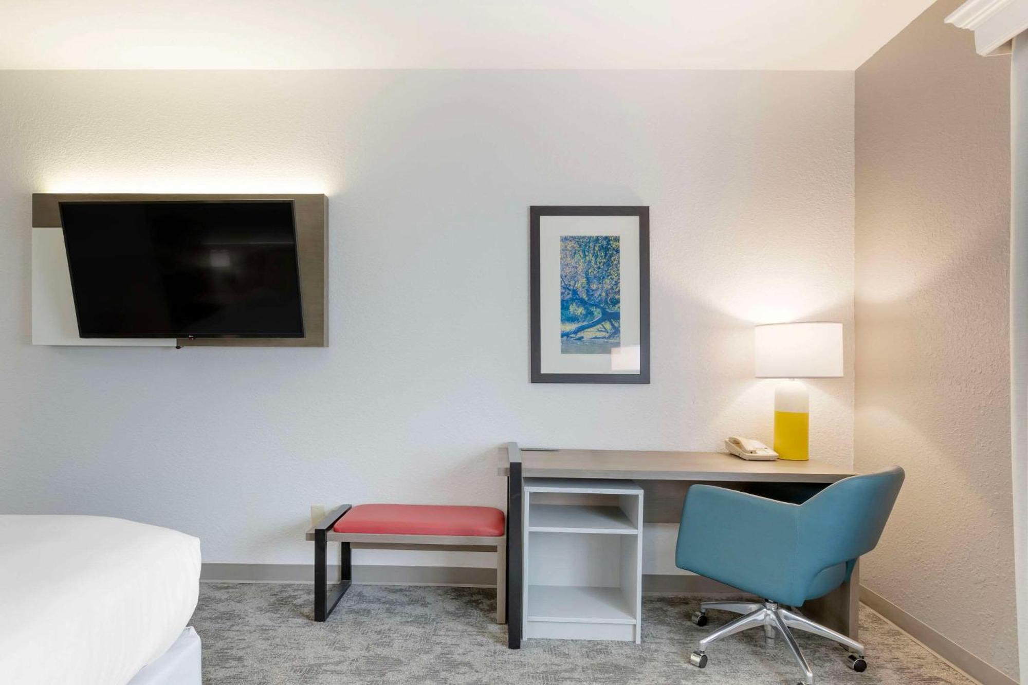 Comfort Inn & Suites Davenport - Quad Cities מראה חיצוני תמונה