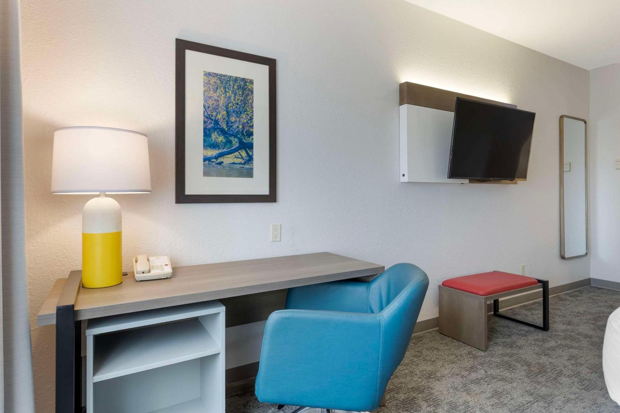 Comfort Inn & Suites Davenport - Quad Cities מראה חיצוני תמונה