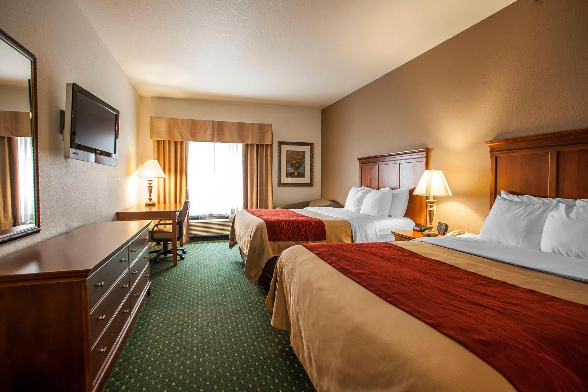 Comfort Inn & Suites Davenport - Quad Cities מראה חיצוני תמונה