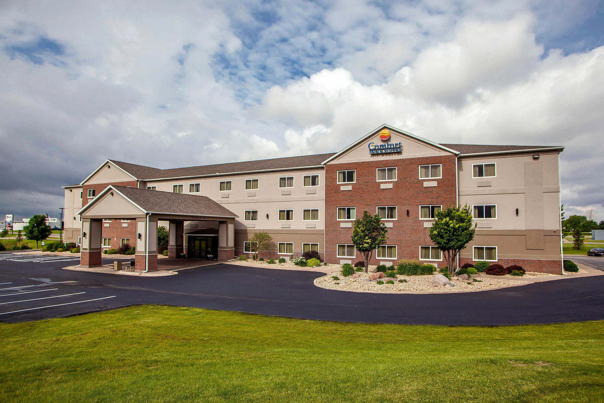 Comfort Inn & Suites Davenport - Quad Cities מראה חיצוני תמונה