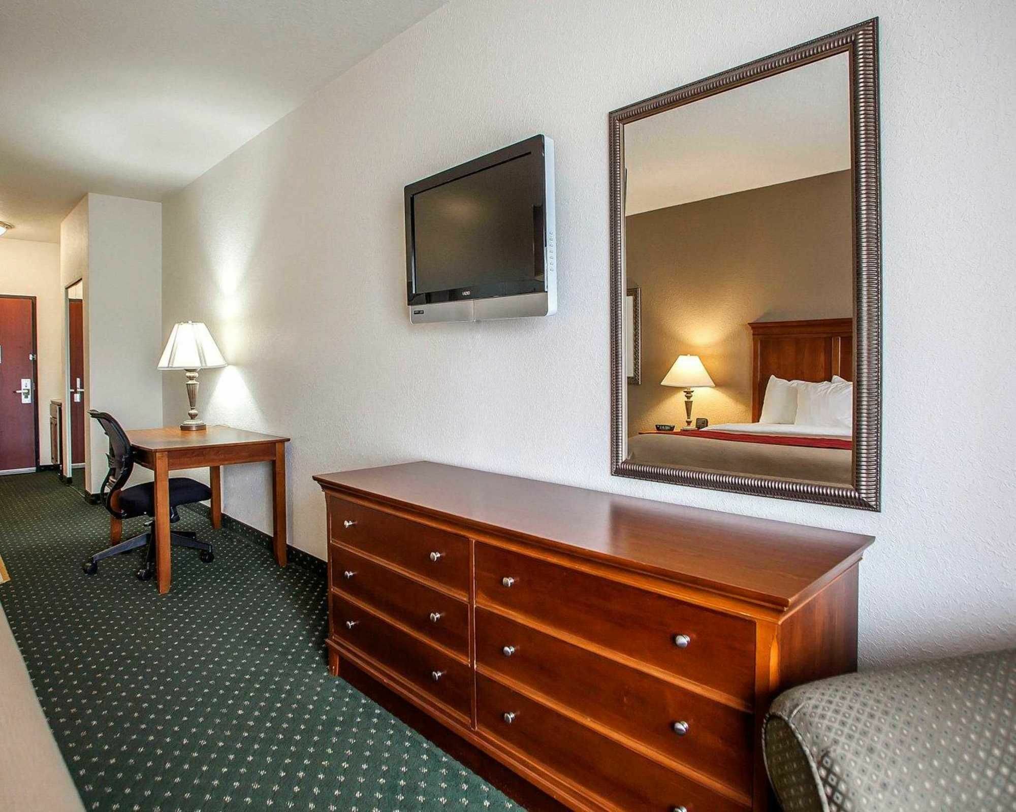 Comfort Inn & Suites Davenport - Quad Cities מראה חיצוני תמונה