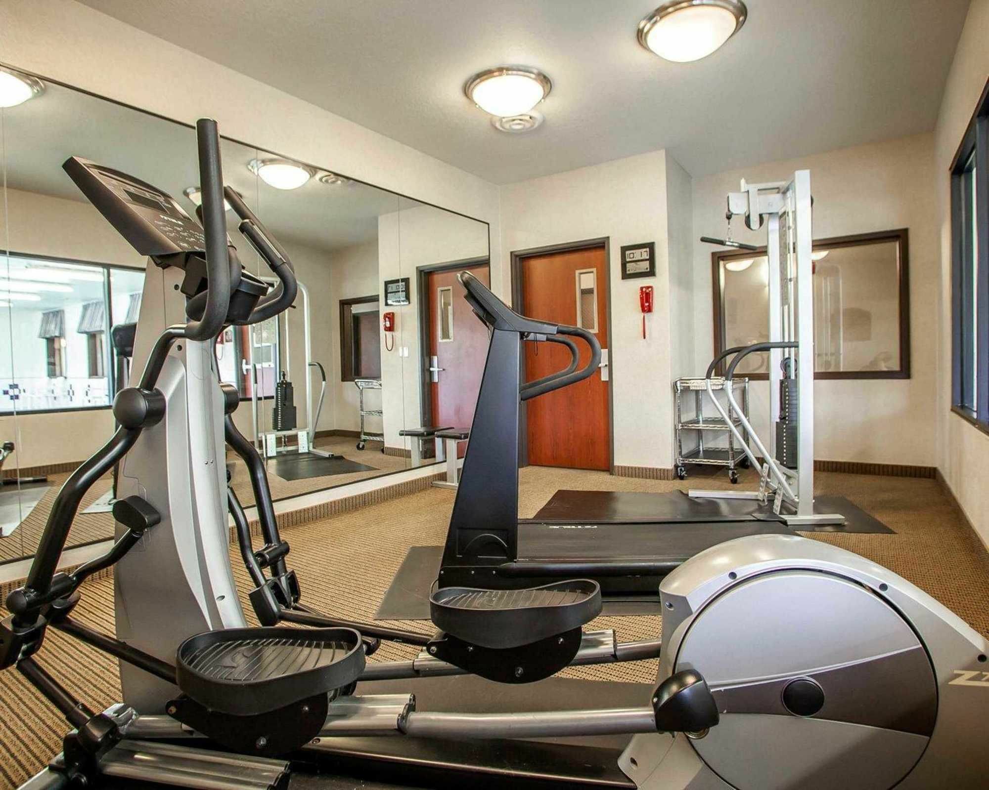 Comfort Inn & Suites Davenport - Quad Cities מראה חיצוני תמונה