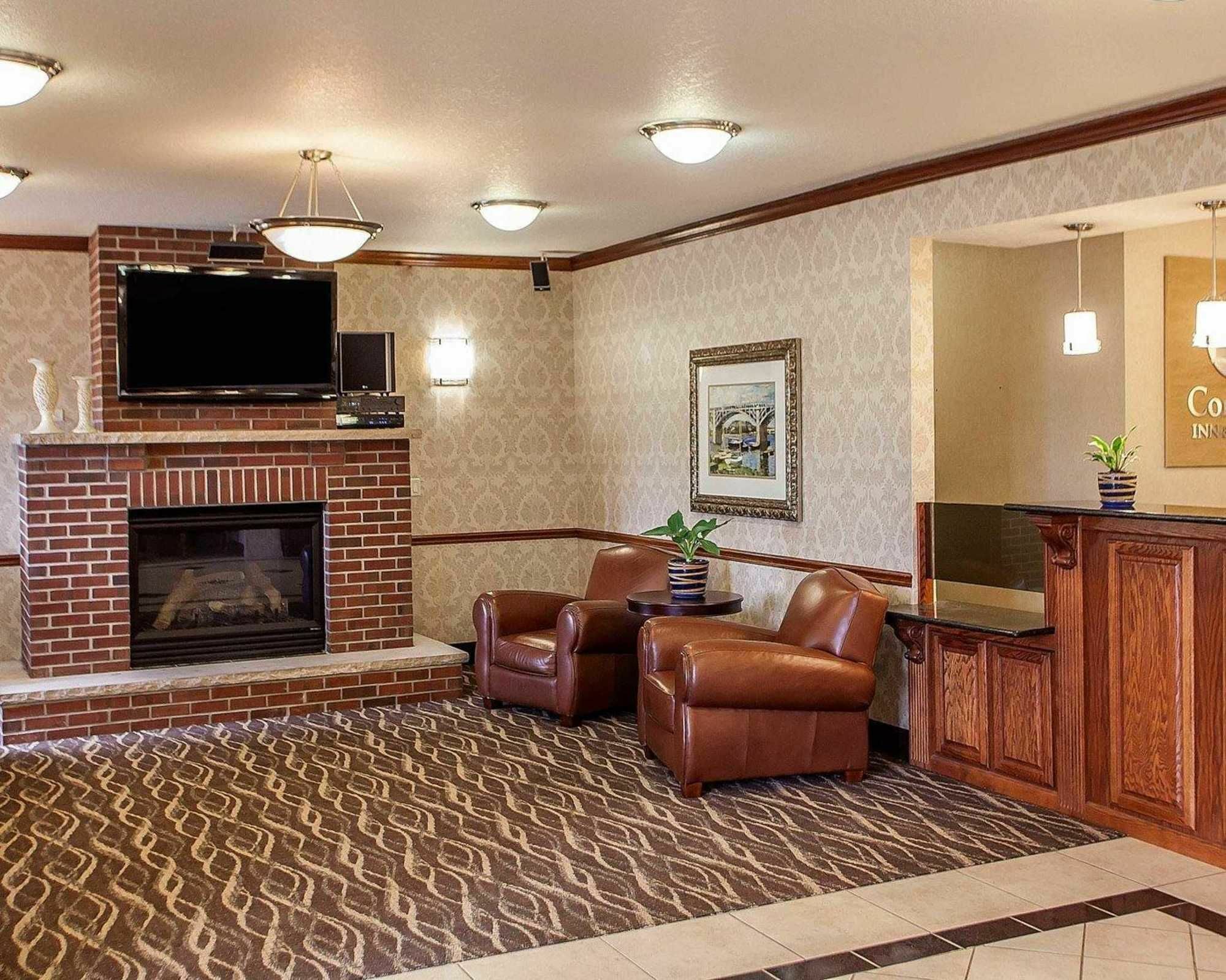 Comfort Inn & Suites Davenport - Quad Cities מראה חיצוני תמונה